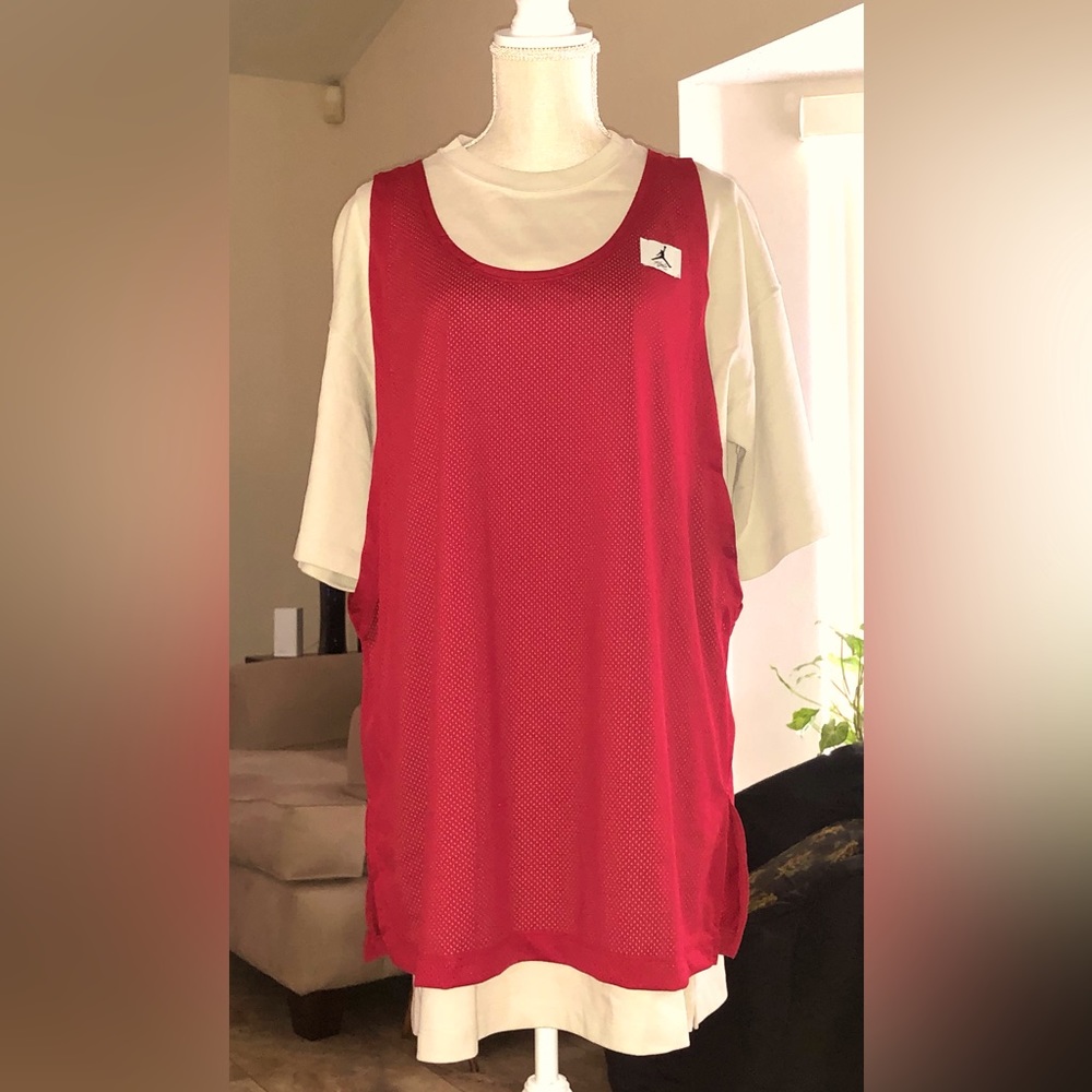 Authentic The Jordan Essential Dress 22 Size M